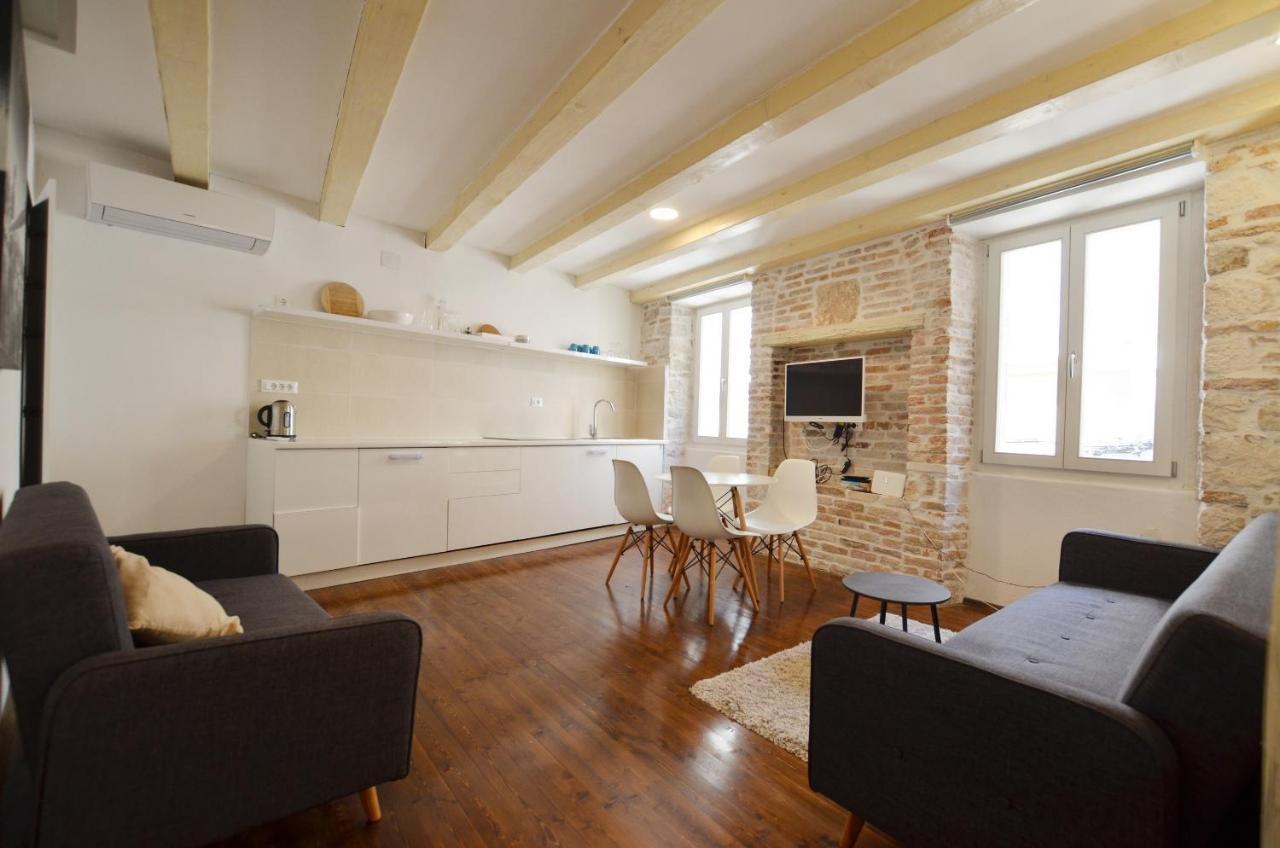 Grisia Apartments Rovigno Esterno foto